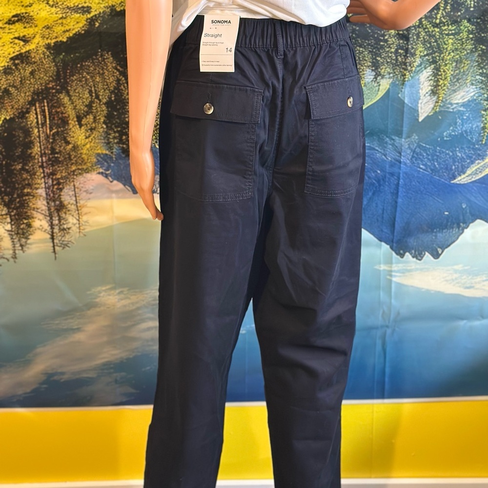 Sonoma Women's Black Cargo Pants Size 16